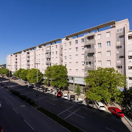 Metropolis Apartament